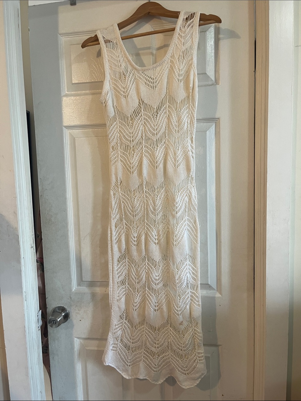 Sleeveless White Crochet Maxi Dress with Scoop Neck